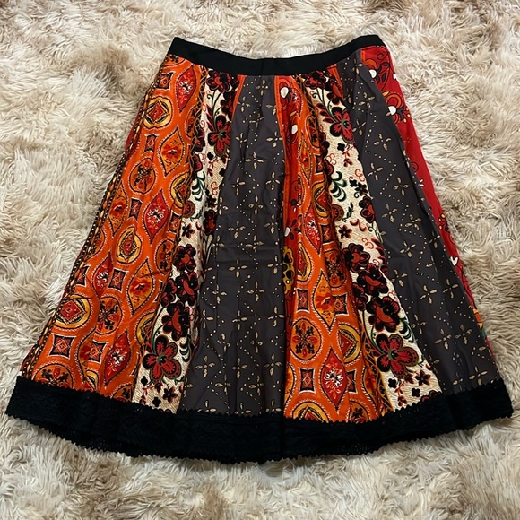 Beautiful skirt - Picture 1 of 7